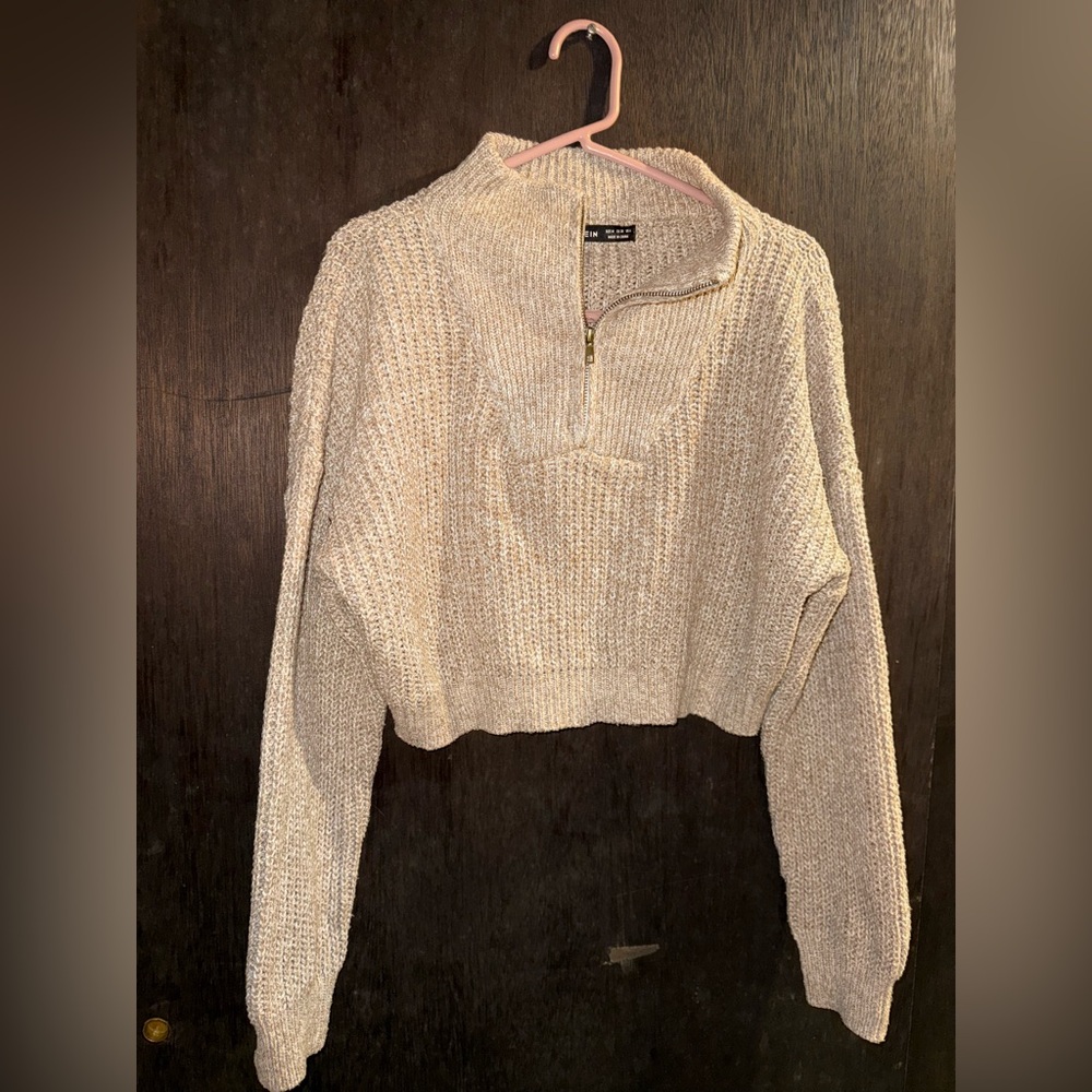 NWOT Crop Quarter Zip Sweater